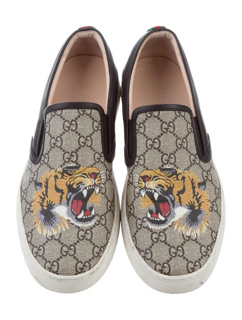 gucci tennis shoes with tiger|Gucci tiger shoes slip on.